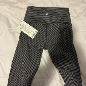 Lululemon Wunder Under HR Tight 28” * Flux Size  6 Brand New w/ Tags.